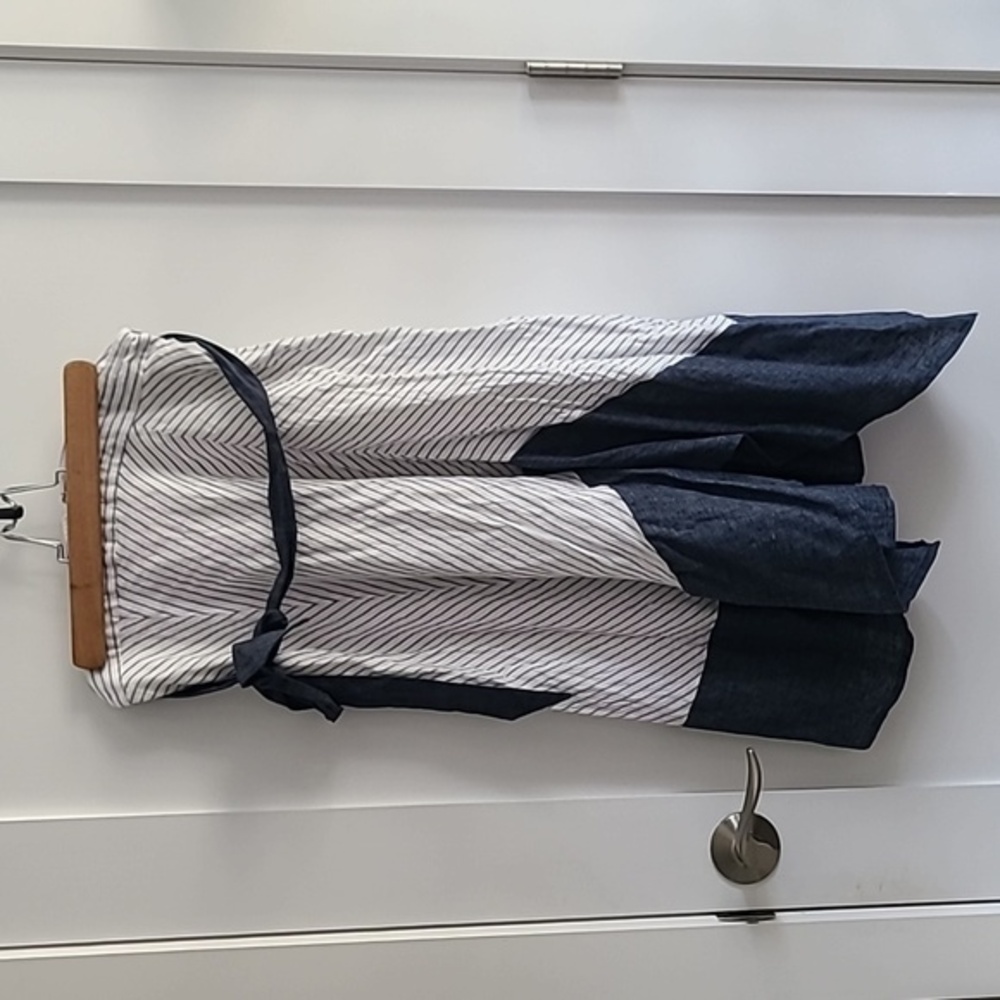 DKNY Navy and White Striped Skirt
